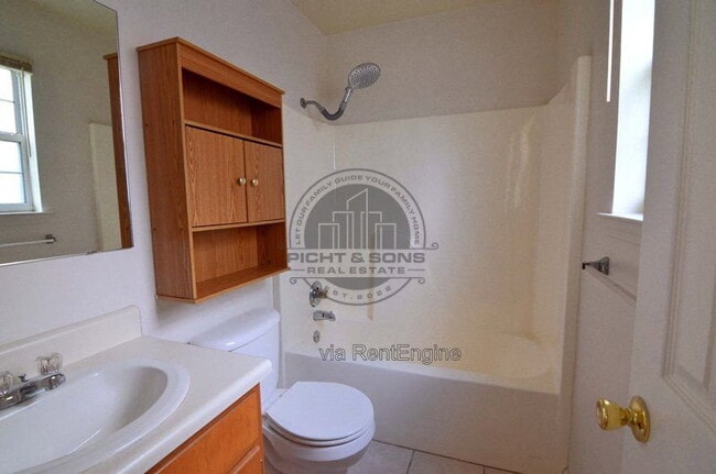 Photo - 1520 Country Ln