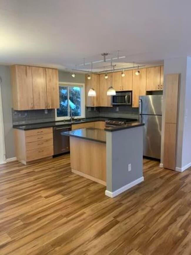 Photo - 4010 Crosson Dr
