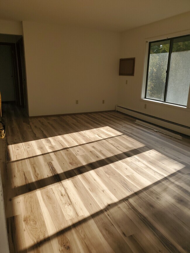 Photo - Meadow East Apartments