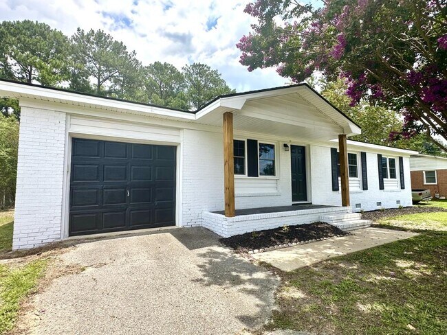 Photo - 1609 Grandview Dr