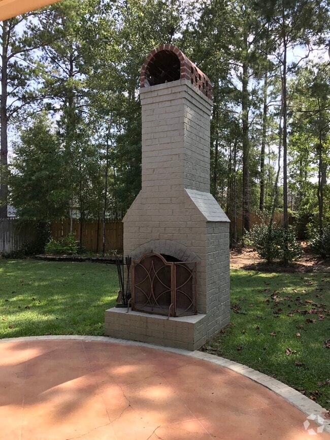 Building Photo - 409 Redbud Cir Rental