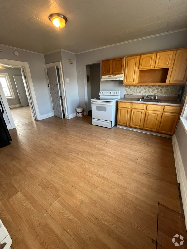 Building Photo - 133 Isabella Ave Rental