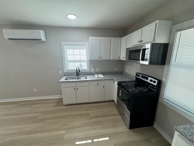 Photo - 817-821 Belleview Ave Unit 817 Belleview Ave