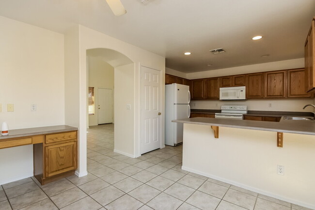 Photo - 15122 W Polk St