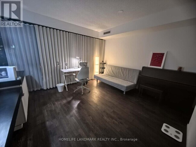 Photo - 101 Charles St E Unit 2905