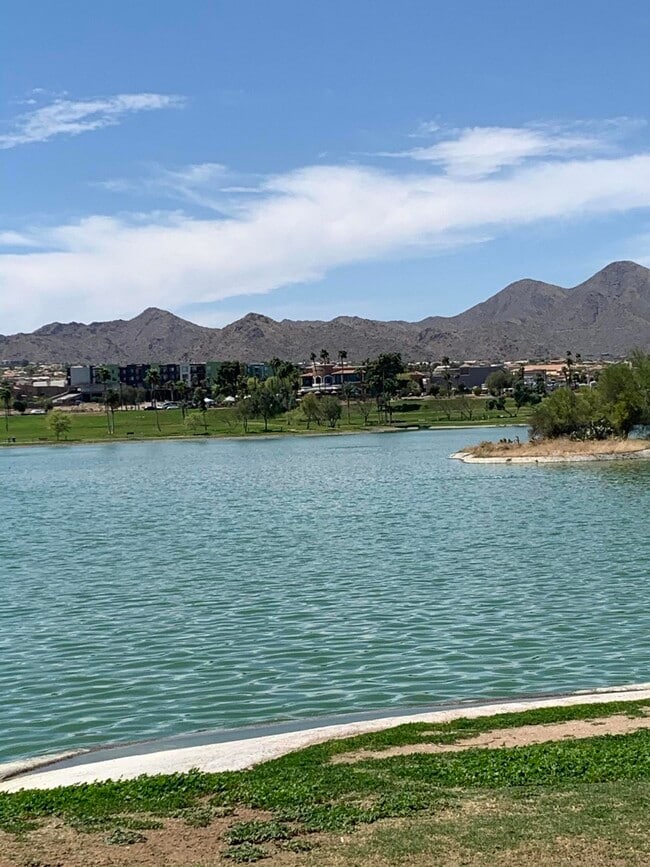 Building Photo - 16807 E Gunsight Dr Rental
