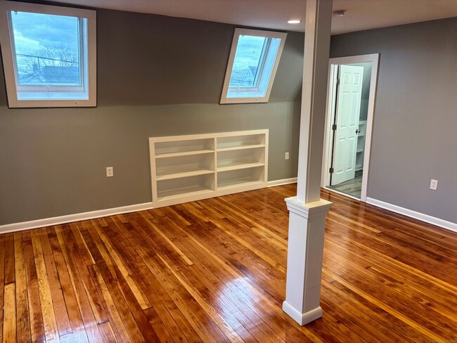 Photo - 88 E Main St