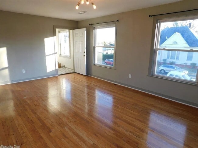 Photo - 1724 W 19th St Unit 4