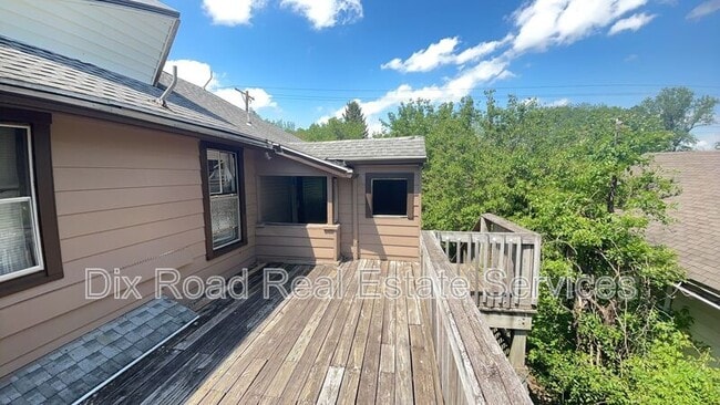Photo - 424 Nordale Ave