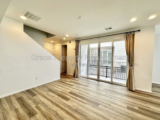 47 N Uriah St