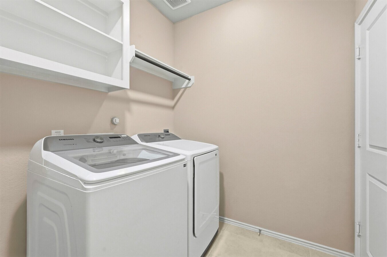 Photo - 1322 Wild Mustang Trl