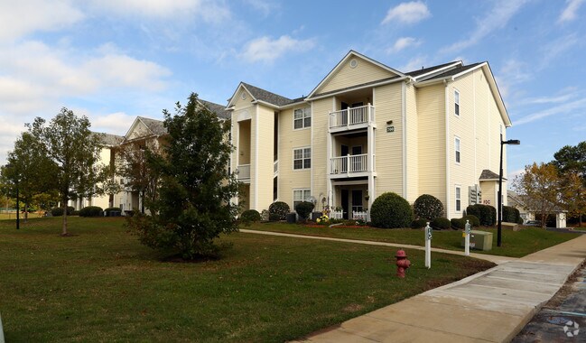 Palmetto Pointe Apartments