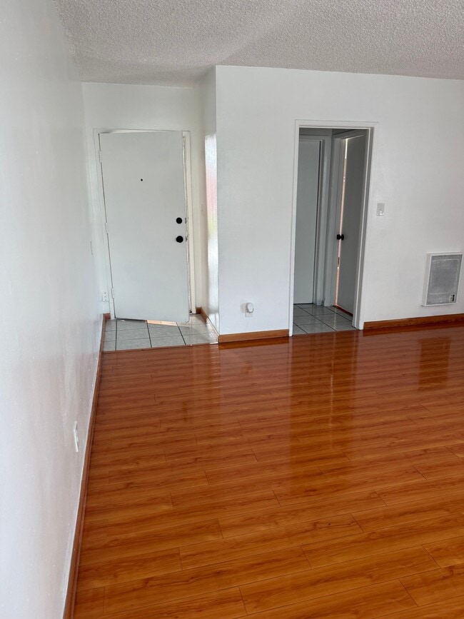 Photo - 7657 Sepulveda Blvd Unidad 34