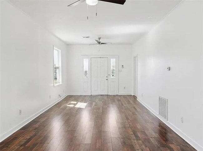 Photo - 3221 N Miro St