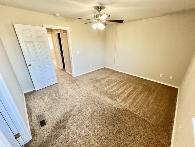 Photo - 20089 Beth Ave