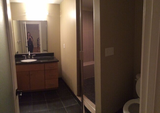 Montgomery Square Apartments