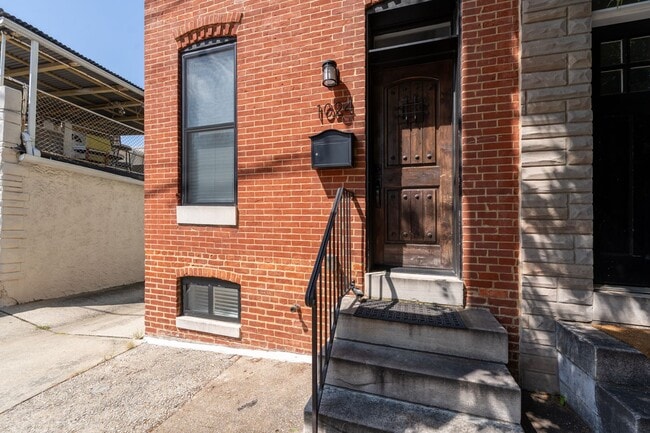 Building Photo - 4-Bedroom, 3-Bathroom with Garage - Canton... Rental
