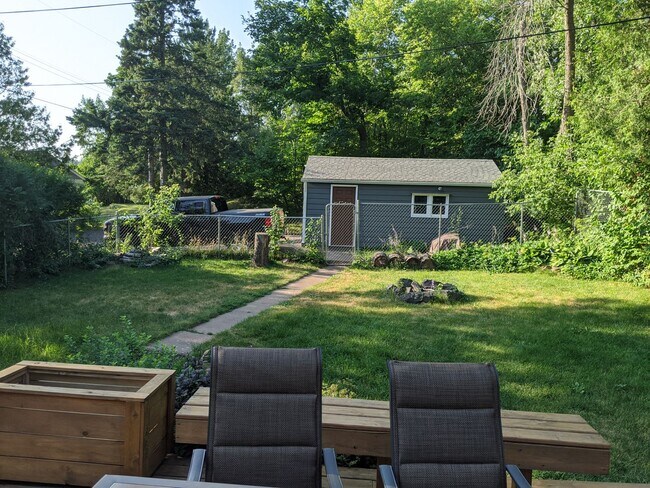 Photo - Amazing 4 Bedroom 2 Bathroom House with Garage!