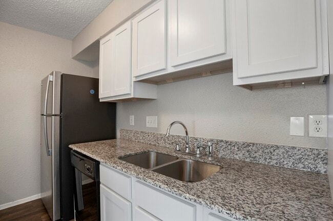 Photo - 2804 Rio Grande St Unit 220