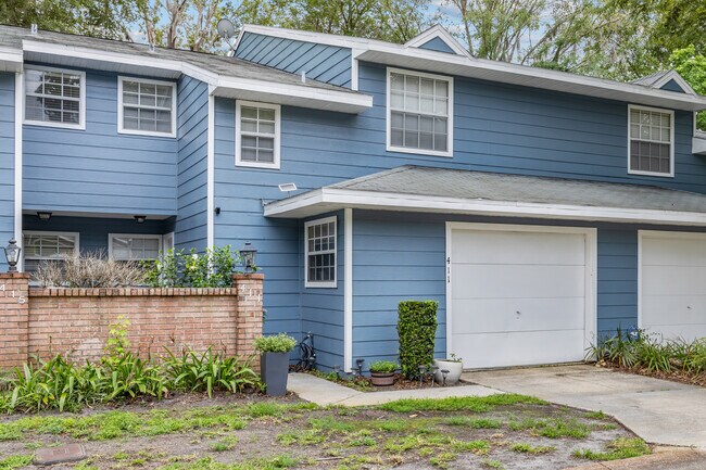 Photo - 411 NW 50th Blvd House