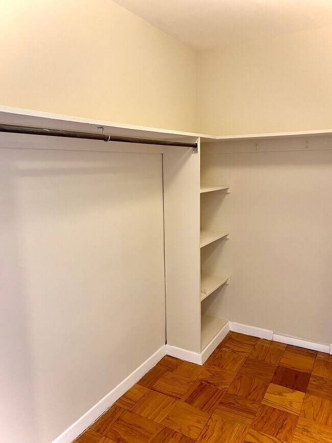 Fantastic Studio with a view in DuPont wit... Condo Unit 909 Condo