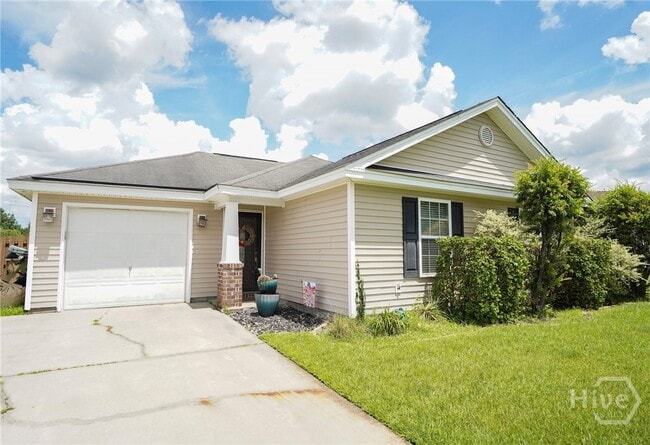 Photo - 170 Willow Oak Dr