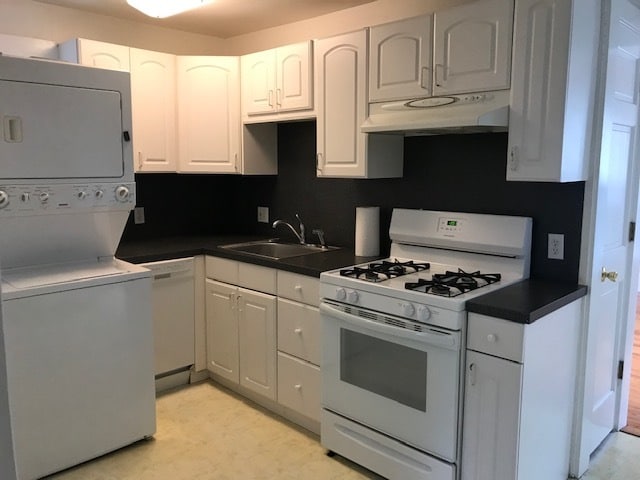 Building Photo - 2 Devereaux St Unit 4 Rental