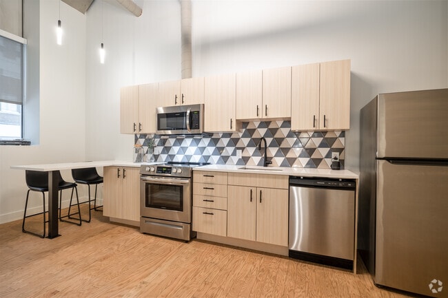 1BR, 1BA - 642SF - H