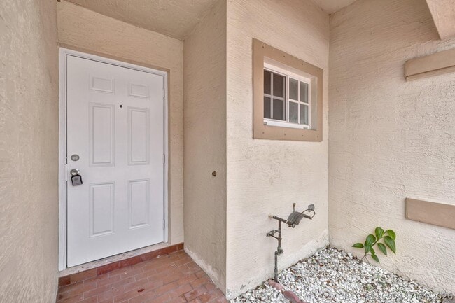 Photo - 3055 Riverside Dr
