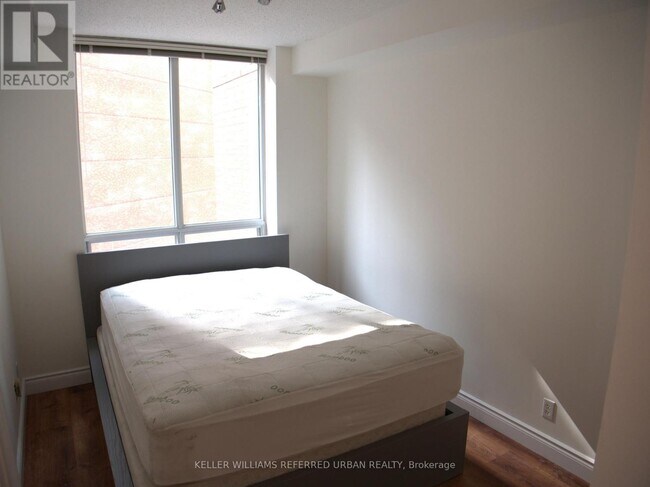 Photo - 20 Collier St