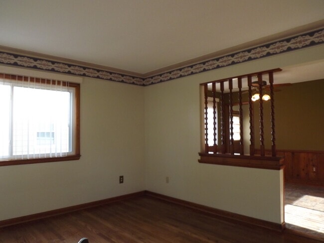 Photo - 1544 32nd St SW