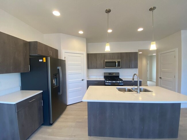 Photo - Townhome In Crimson Park