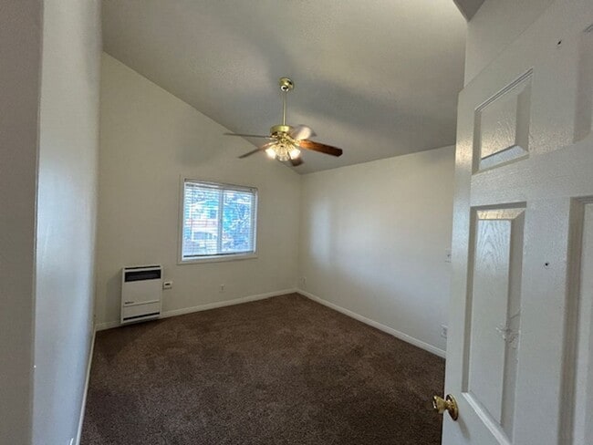 Photo - Large 3 Bedroom!