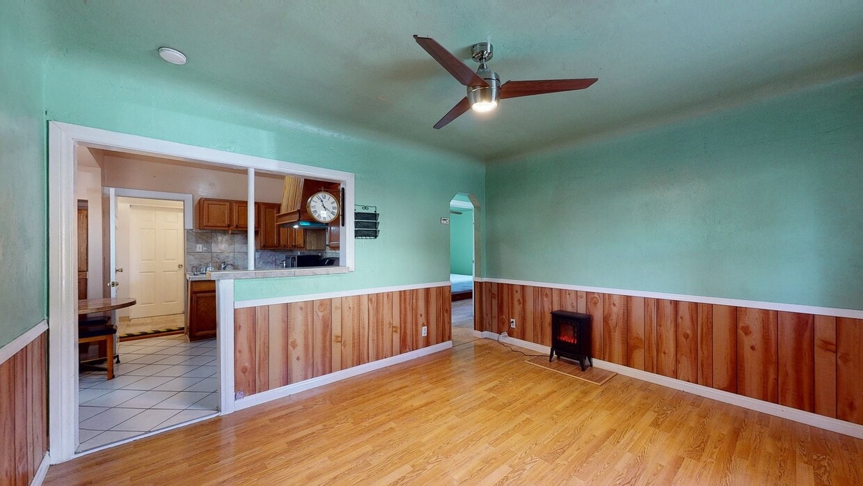 Photo - Charming Long Beach home near Scherer Park