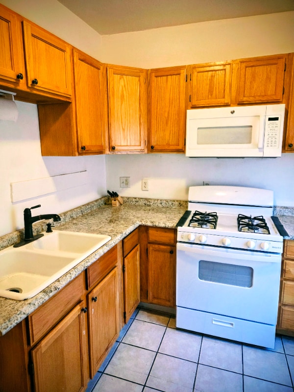 Photo - 23 Lexington Ave