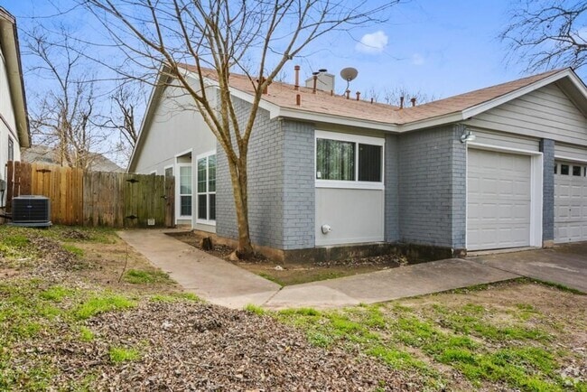 Building Photo - 9011 Sanger Dr Unit 1 Rental