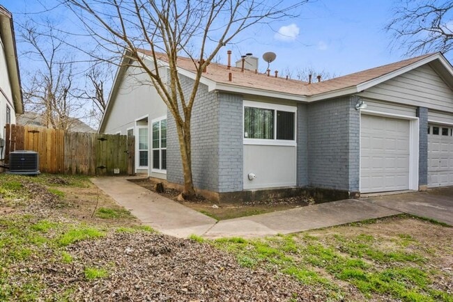 Photo - 9011 Sanger Dr Apartment Unit 1