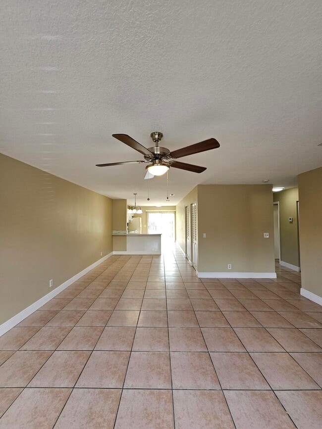Building Photo - 4795 Orleans Ct