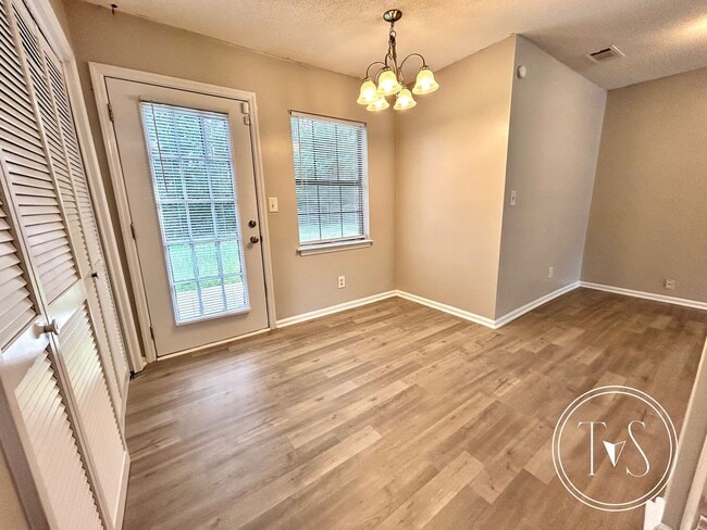 258 Garden Cir