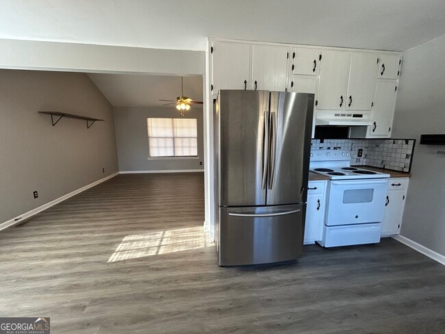 Photo - 3544 Lakeview Dr