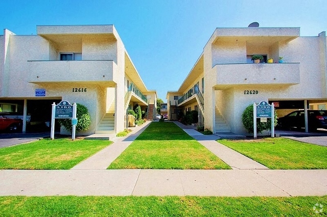 Building Photo - Lido Apartments - 12616-20 Caswell Ave