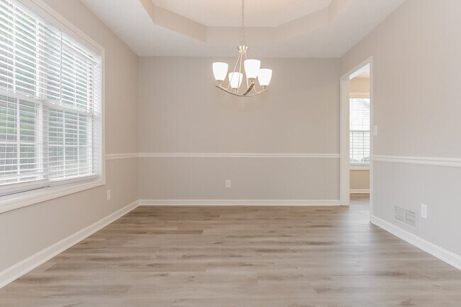 Photo - 1395 Summer Lake Terrace SW