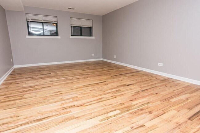 Photo - 2 bedroom in Washington Park IL 60637 Unit G