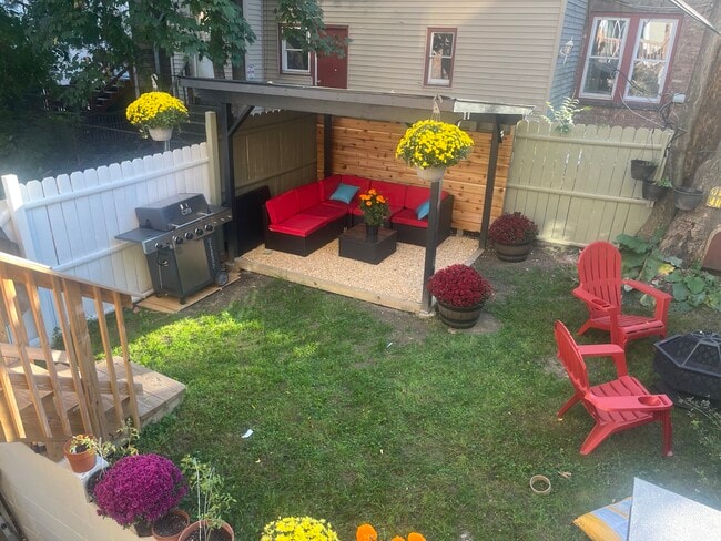 Photo - 5 Madison Pl