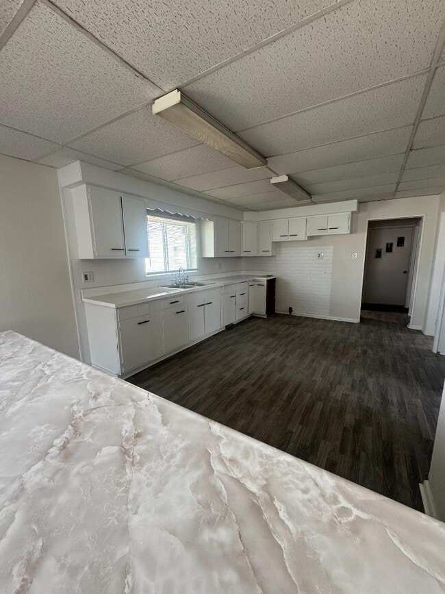 Photo - 925 W Buffalo St