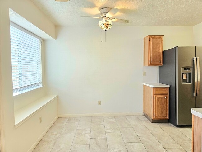 Photo - 13814 Dentwood Dr