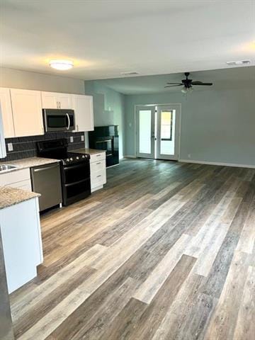 Photo - 210 Lakewood Dr