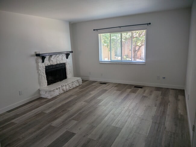 Photo - 1445 N Amiron Way Unit D