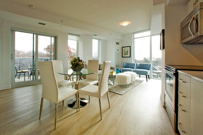 BEACHHILL Apartments