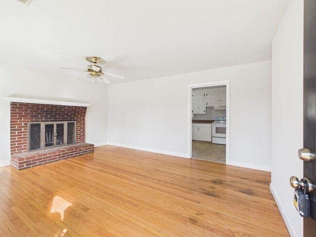 Photo - 6534 Worthington Rd